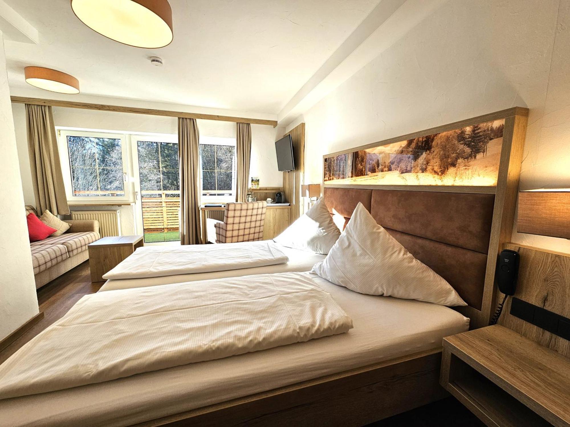 Naturhotel Cafe Waldesruhe Oberstdorf Bagian luar foto